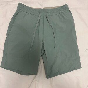 Lululemon Bowline Short *8"
